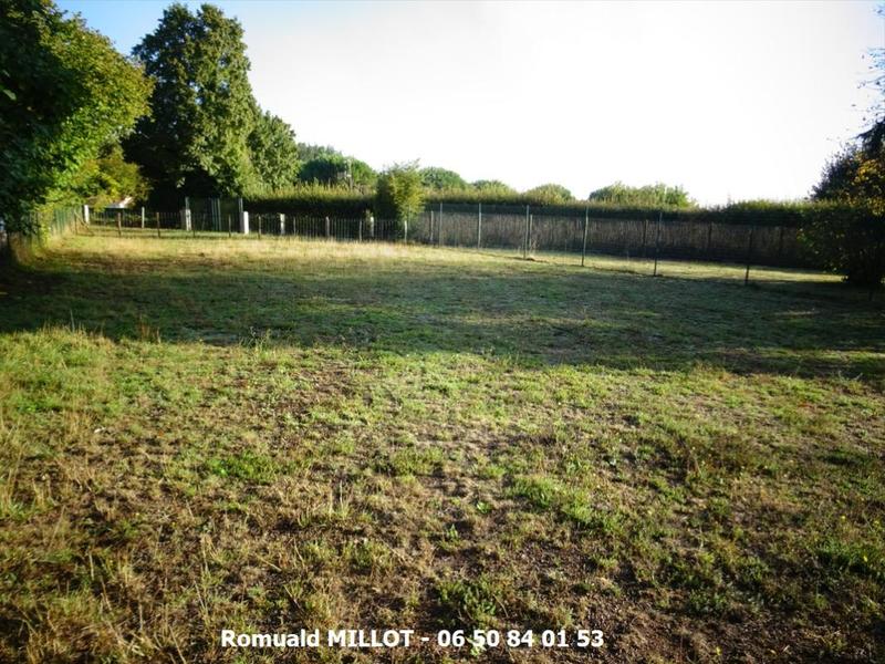 Terrain constructible - 702 m²