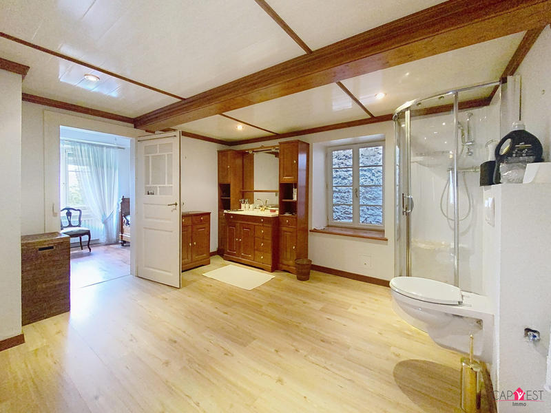 Maison - 102 m² - 4 pièces