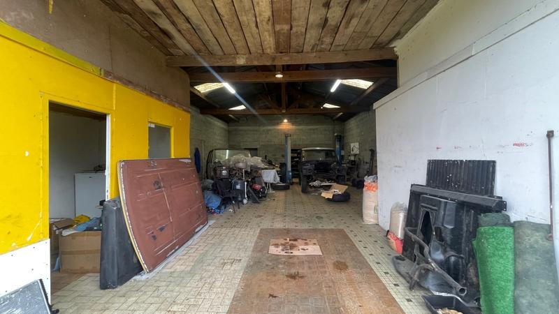 Local d'activités - 120 m²