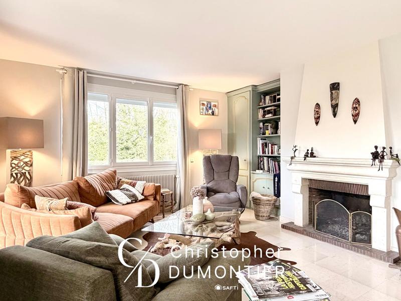 Maison - 172 m² - 9 pièces