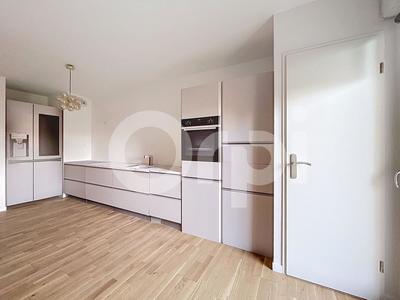 Appartement - 101 m² - 4 pièces