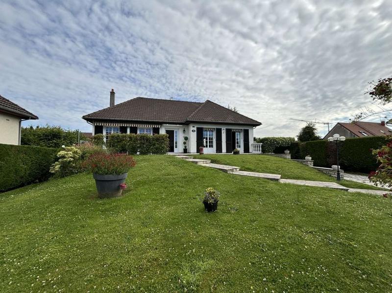 Maison - 115 m² - 5 pièces