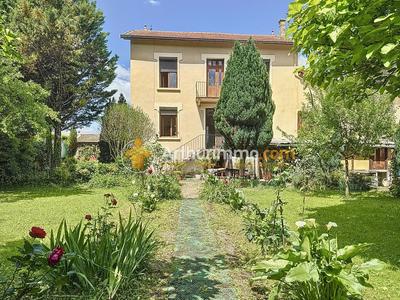 Maison - 187 m² - 7 pièces