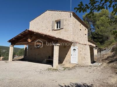 Château - 177 m² - 6 pièces