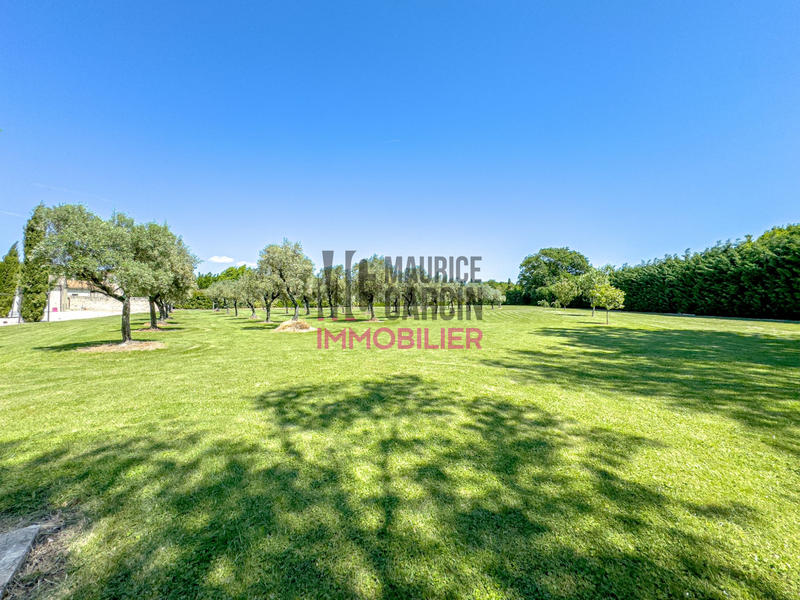 Maison - 468 m² - 7 pièces