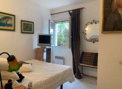 Maison - 217 m² - 8 pièces