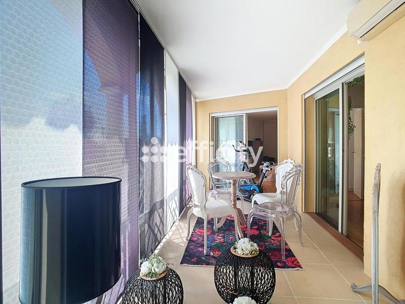 Maison - 180 m² - 5 pièces