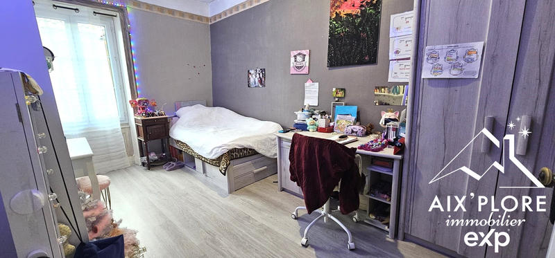 Maison - 209 m² - 6 pièces