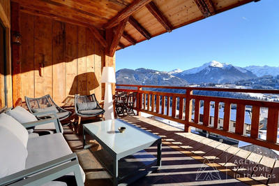 Châlet - 248 m² - 9 pièces