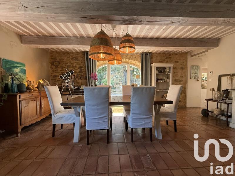 Maison - 322 m² - 11 pièces