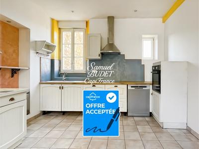 Maison - 98 m² - 5 pièces