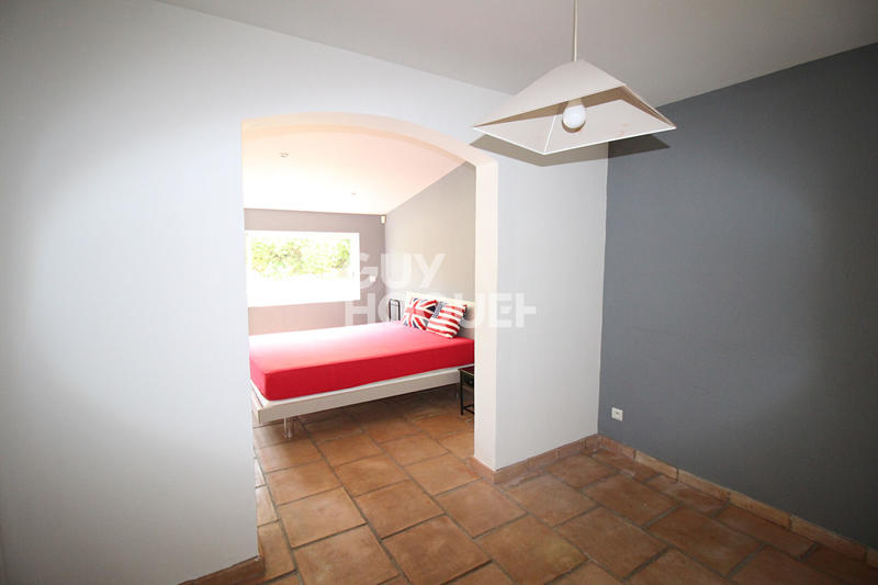 Maison - 200 m² - 6 pièces