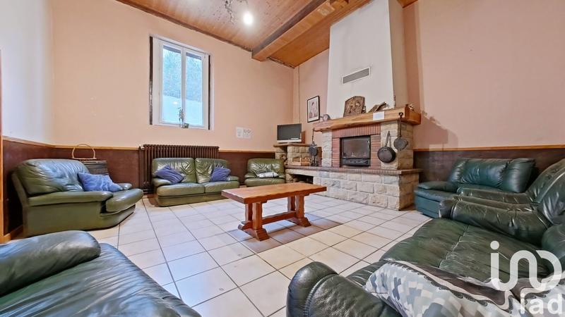 Maison - 891 m² - 15 pièces