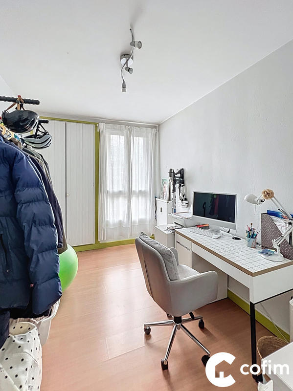 Appartement - 87 m² - 5 pièces