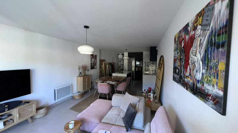Appartement - 90 m² - 4 pièces