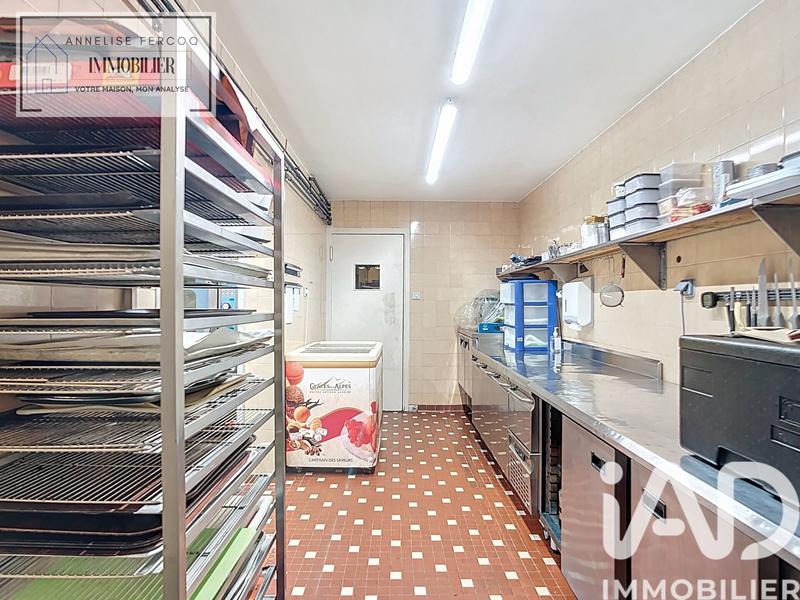 Maison - 390 m² - 13 pièces