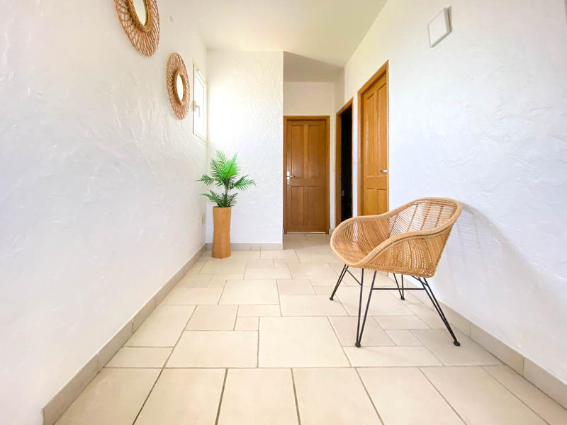 Maison - 334 m² - 8 pièces