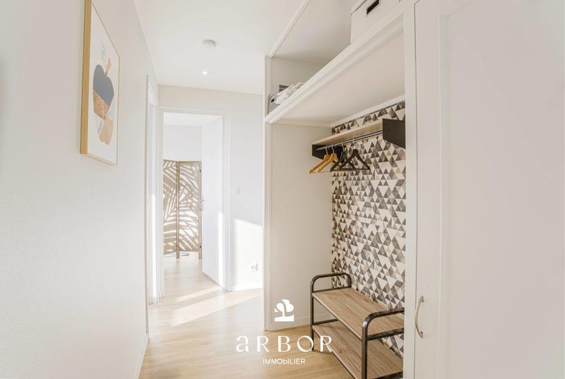 Appartement - 75 m² - 5 pièces