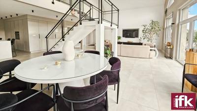 Maison - 193 m² - 6 pièces