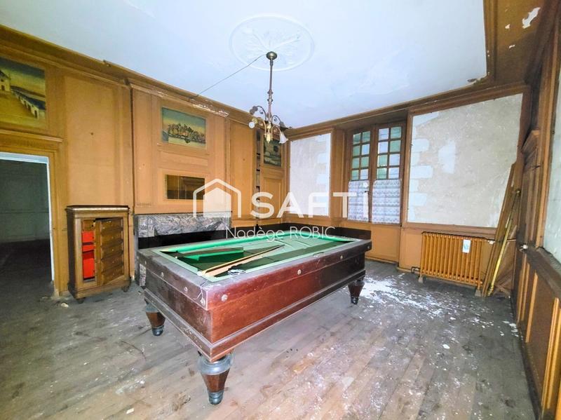 Maison - 234 m² - 12 pièces