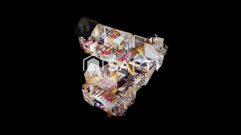 Maison - 280 m² - 6 pièces