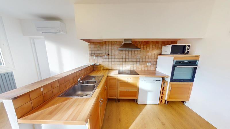 Maison - 95 m² - 5 pièces