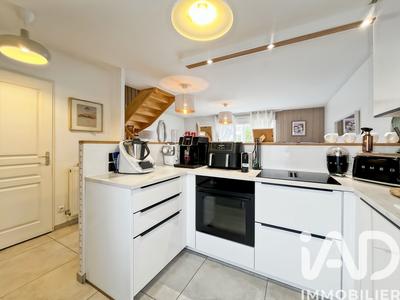 Maison - 80 m² - 5 pièces