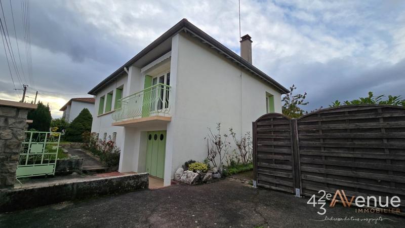Maison - 90 m² - 5 pièces