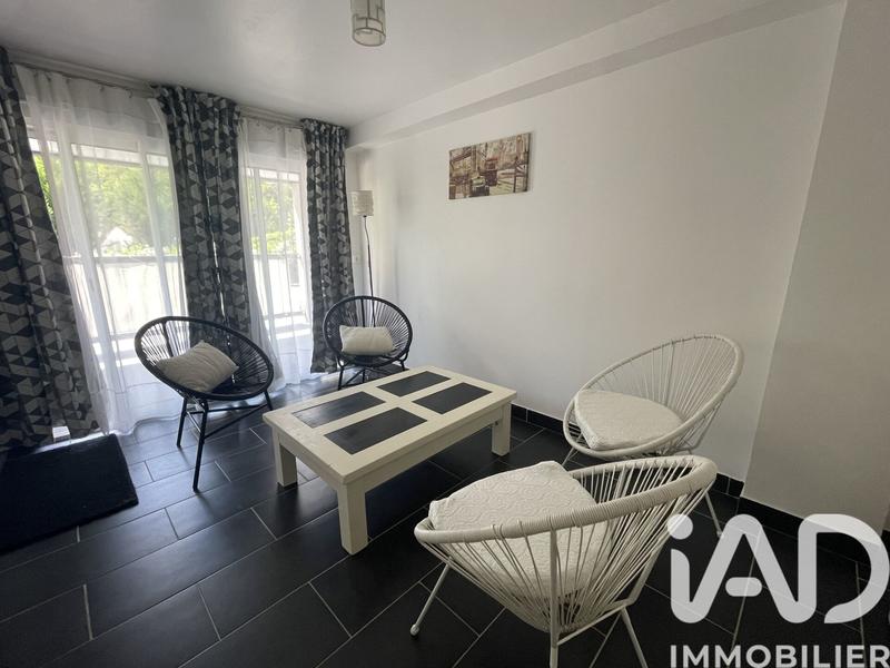 Maison - 212 m² - 7 pièces