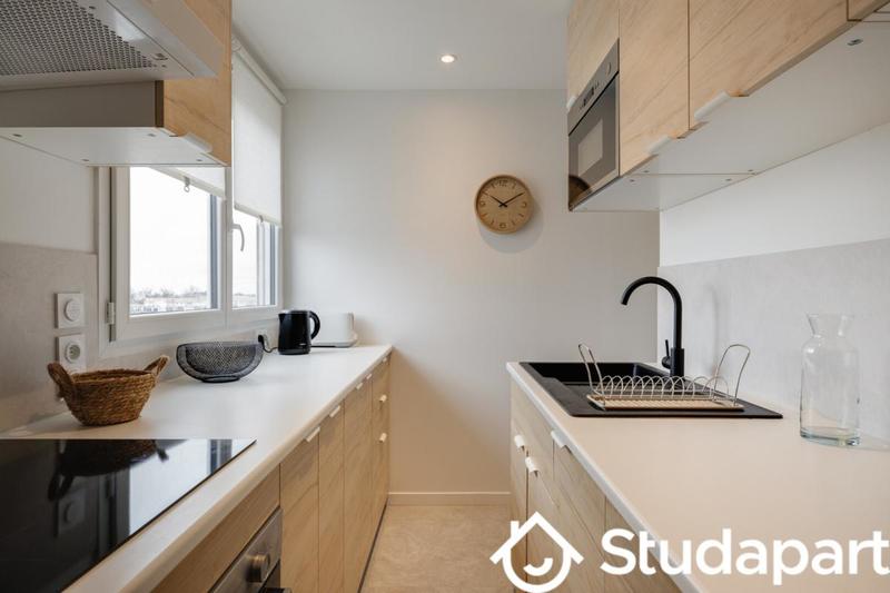 Chambre - 11 m² - 1 pièce