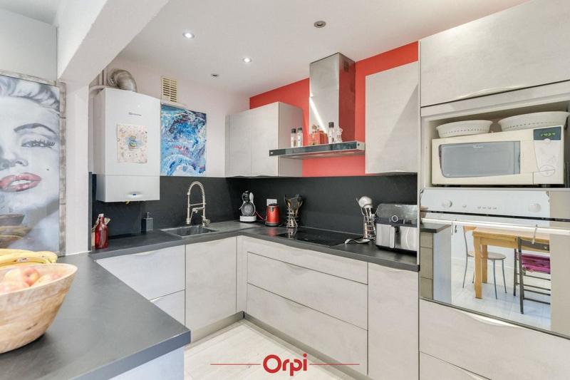 Appartement - 103 m² - 6 pièces