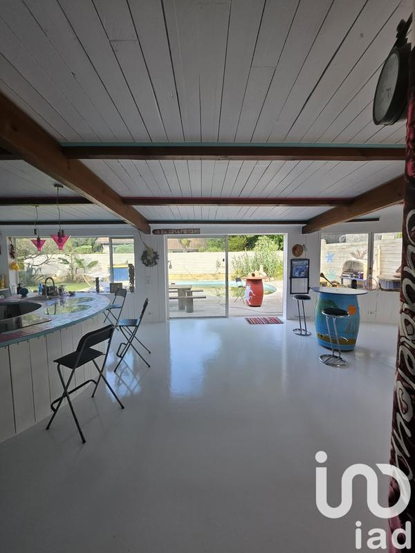 Maison - 217 m² - 5 pièces