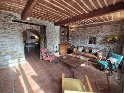 Maison en pierre - 163 m² - 8 pièces