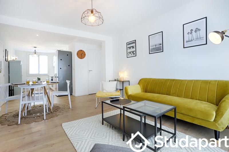 Chambre - 11 m² - 1 pièce