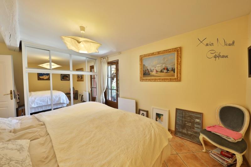 Maison - 480 m² - 10 pièces