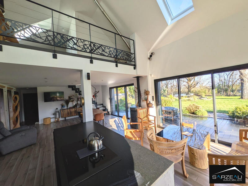 Maison - 110 m² - 4 pièces