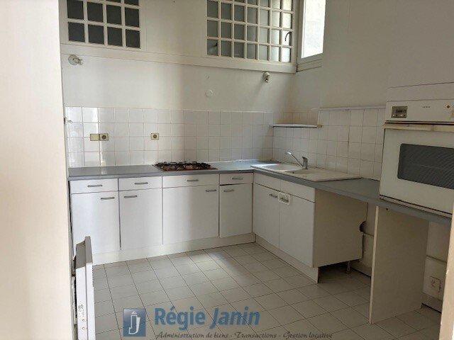 Appartement - 80 m² - 2 pièces
