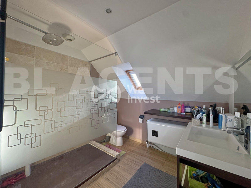 Maison - 157 m² - 6 pièces