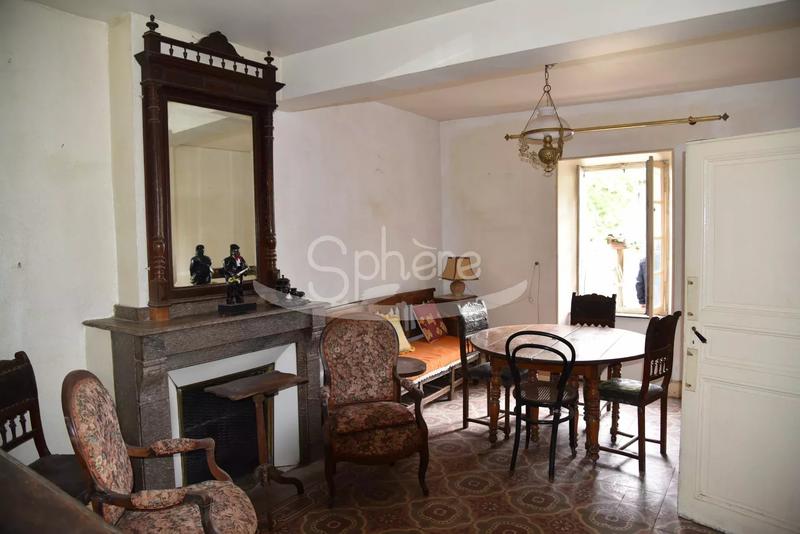 Maison - 175 m² - 9 pièces