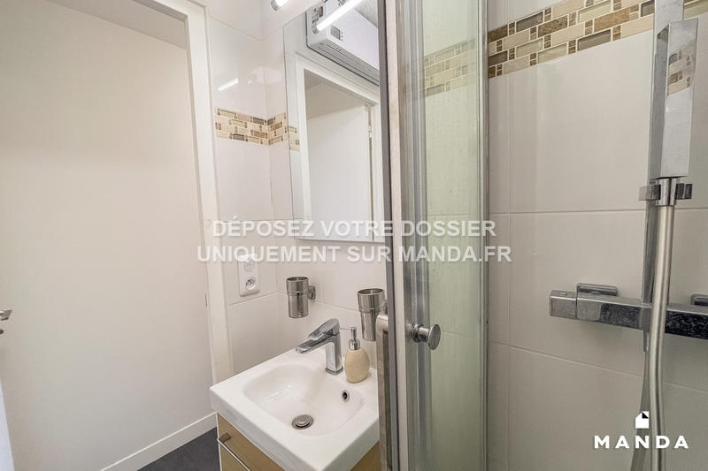 Chambre - 10 m² - 4 pièces