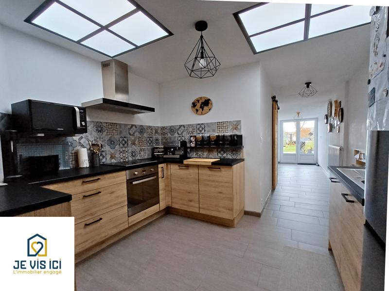 Maison - 95 m² - 4 pièces