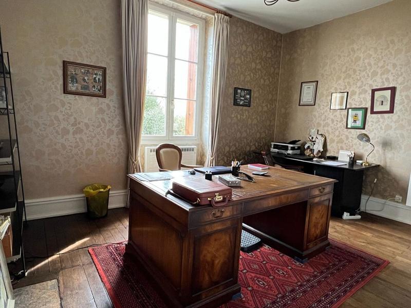 Propriété - 410 m² - 12 pièces