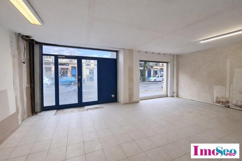 Local commercial - 148 m²