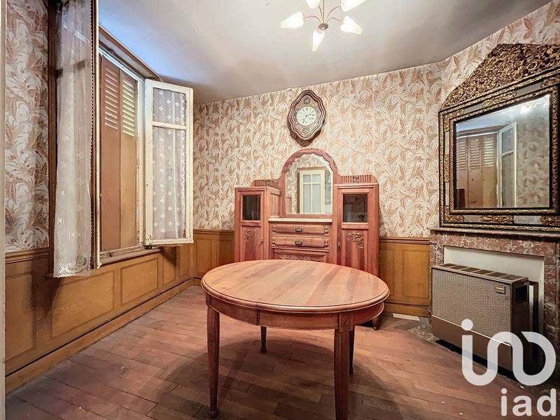 Maison - 304 m² - 9 pièces