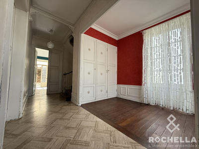 Maison ancienne - 357 m² - 9 pièces