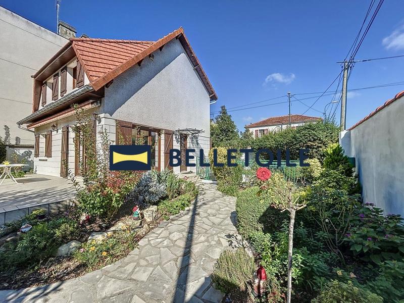 Maison - 93 m² - 4 pièces