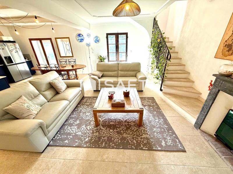 Villa - 200 m² - 8 pièces