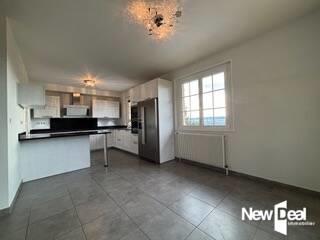 Maison - 230 m² - 7 pièces