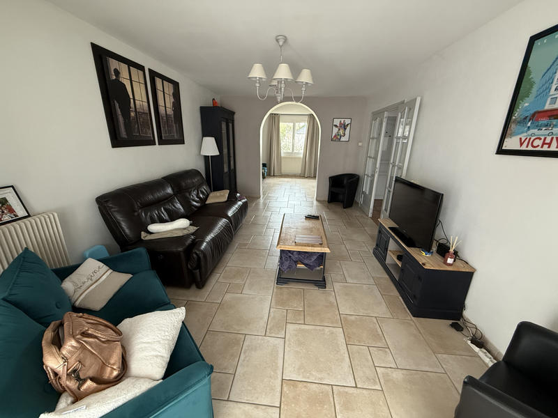 Maison - 211 m² - 10 pièces