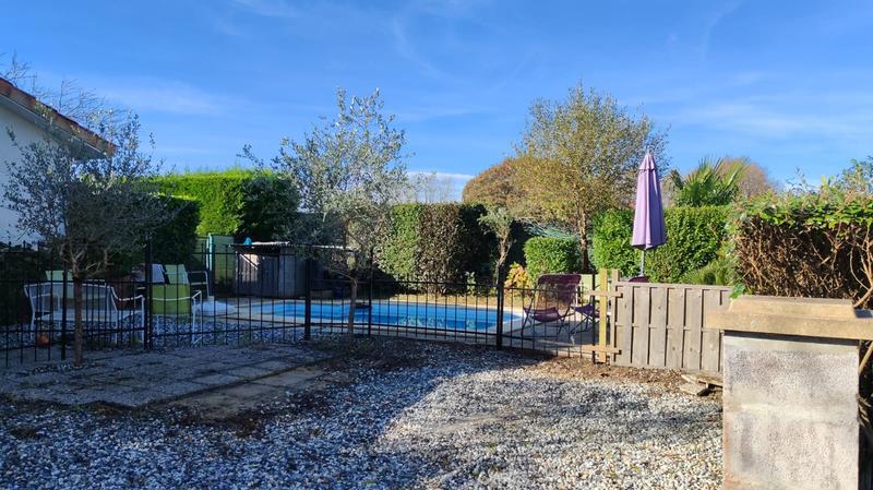 Maison - 215 m² - 7 pièces